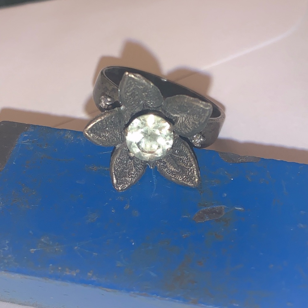 Vintage Sterling Silver CZ stone ring
